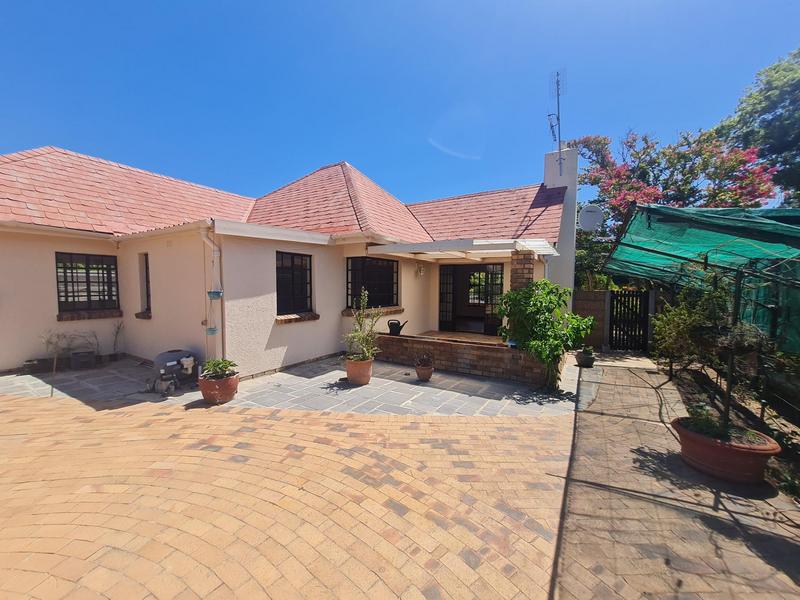 To Let 3 Bedroom Property for Rent in Stuarts Hill Western Cape